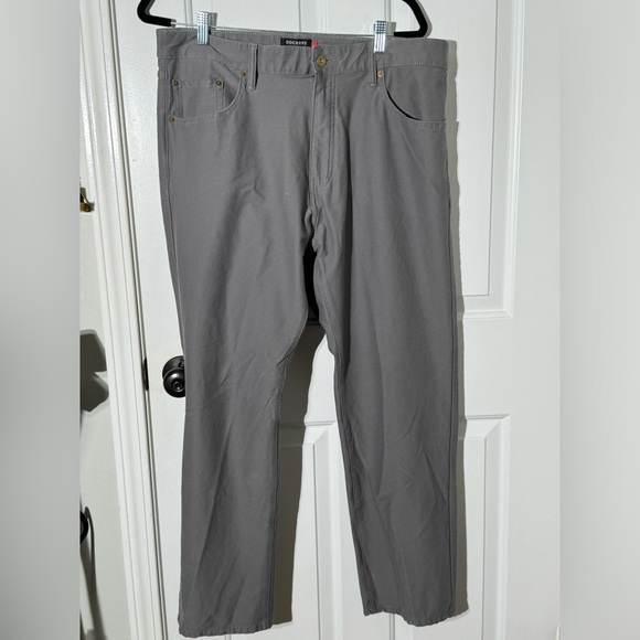 Men’s Dockers - Picture 3 of 5